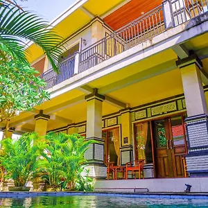 Adi 3*, Canggu Indonesien